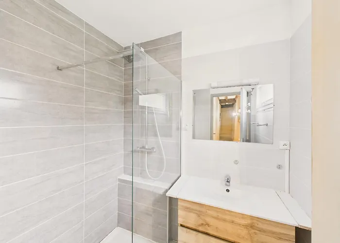 Grande Maison Familiale Avec Piscine Pour 12 *