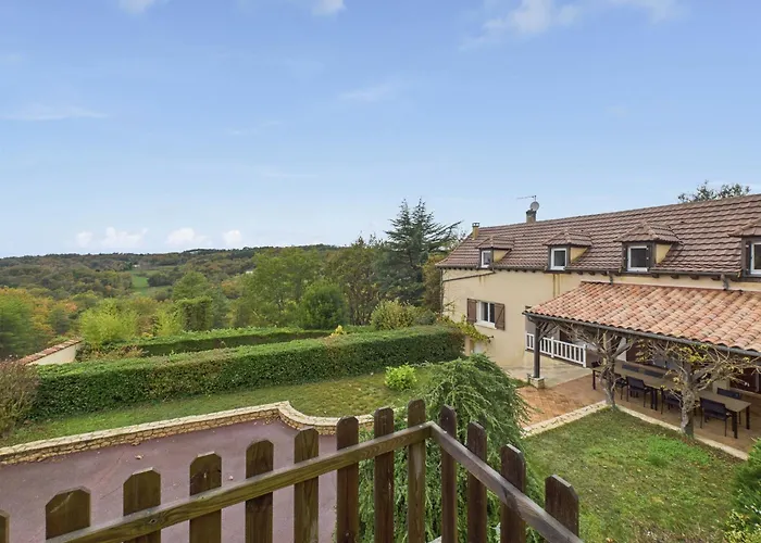 Grande Maison Familiale Avec Piscine Pour 12 Ferienhaus *